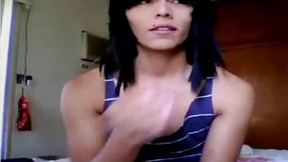 Aku video bokeb jepang xxx menyelinap masuk dan mulai menyembah kaki